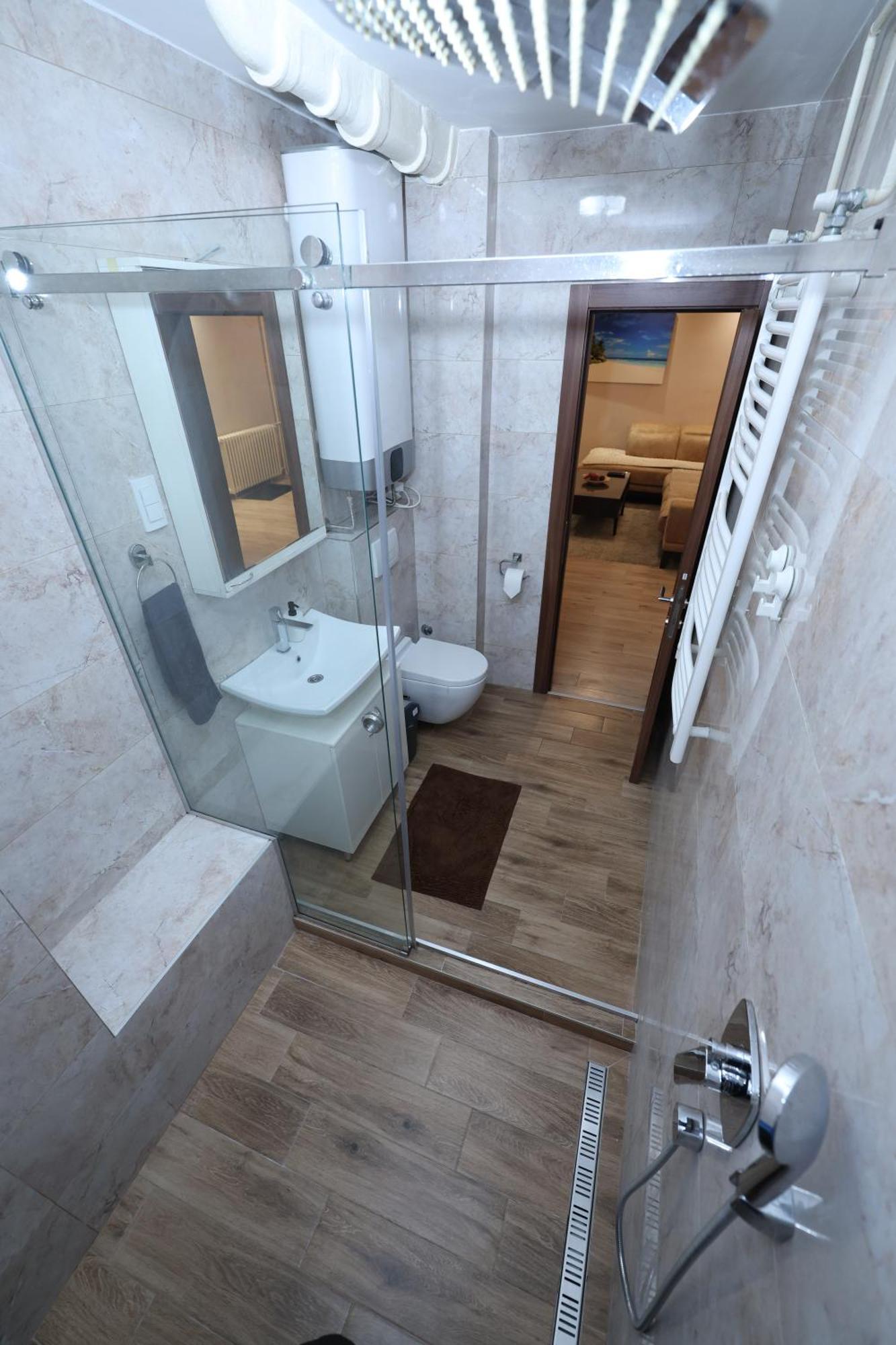 Goliath Apartment เบลเกรด ภายนอก รูปภาพ